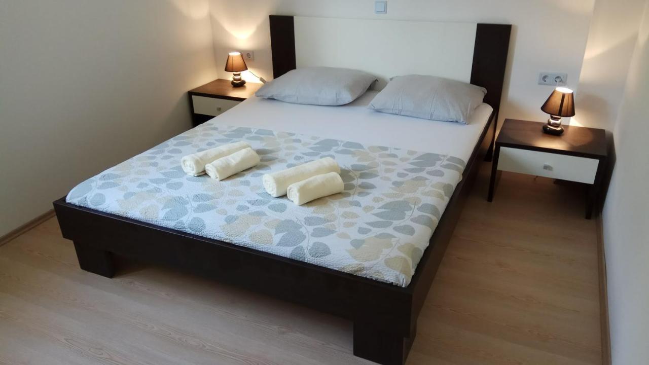 Apartment Iva&Andro Donje Celo Buitenkant foto